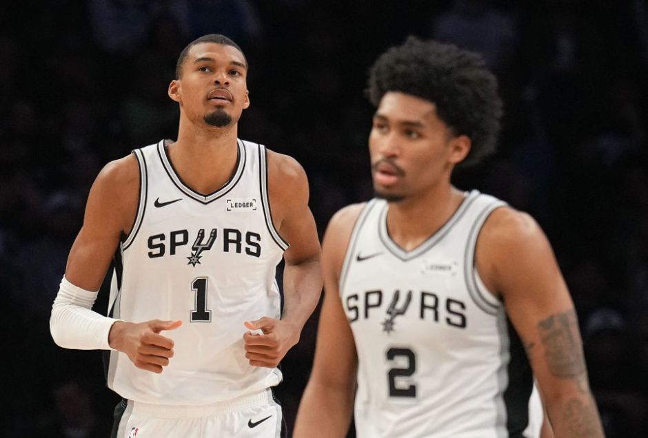 马刺濒临绝境但仍有希望！ESPN：哈珀G3该进首发解放文班亚马